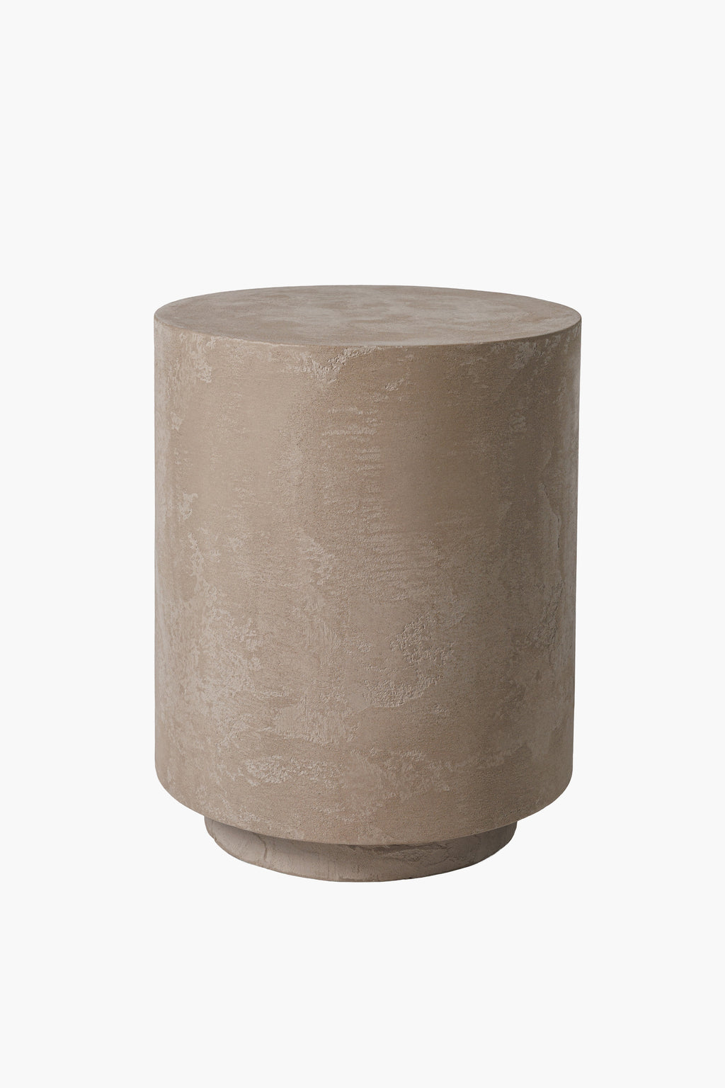 Noční stolek ze světle šedého mikrobetonu s minimalistickým designem. Stylový a funkční doplněk pro moderní interiéry.