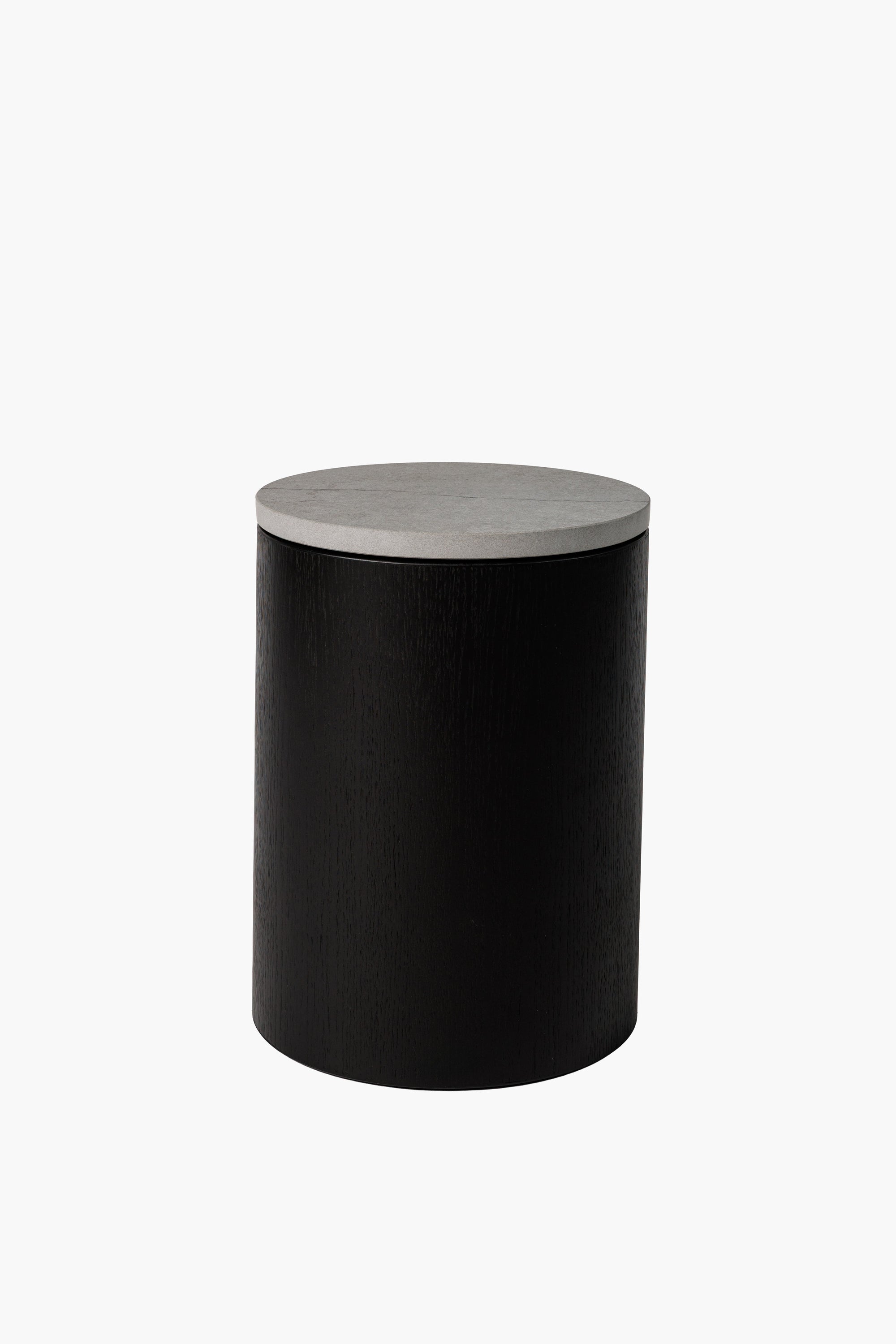 Dřevěný odkládací a noční stolek s kamennou deskou (Ø 31 cm)
