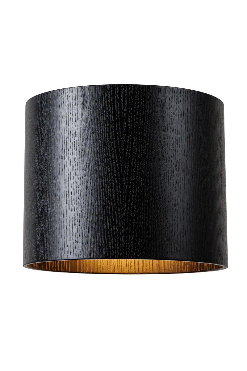 Stropní dřevěné svítidlo válcového tvaru v moderním industriálním stylu, bez difuzoru, s přímým směrovým světlem a minimalistickým designem vhodným pro obývací pokoj, kuchyň i kancelářské prostory.
